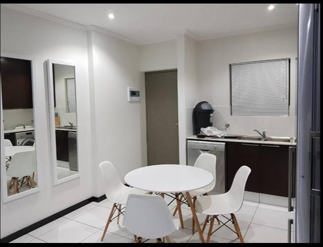 3 BEDROOM APARTMENT FOR SALE IN LONEHILL